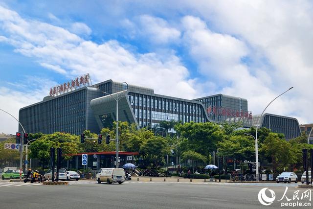 厦门火炬高新区搭建转化、孵化、投资全链条生态,助力吸引越来越多高校科研成果项目落地。人民网记者 陈博摄