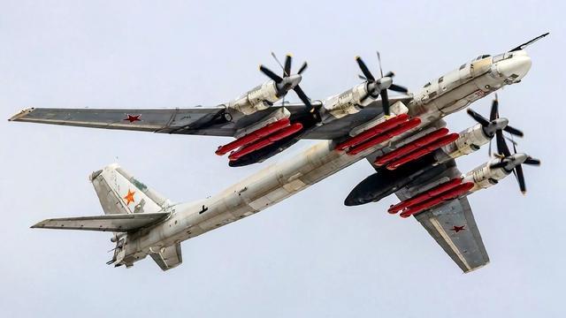 ▲图-95MS贯串辐照Kh-101看似其实威力无际,实则效力有限