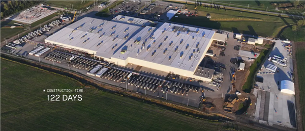 马斯克称xAI正在同时训练7个大模型：10万亿参数AI要来了