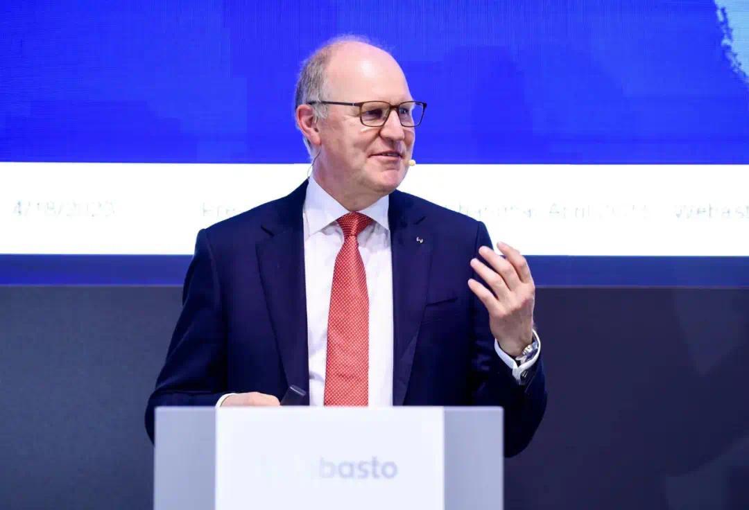 SIG技术三明治结构剖面图