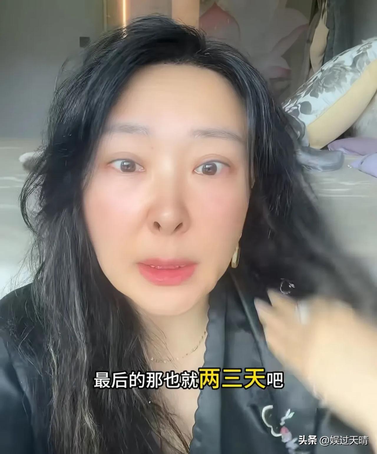 游本昌的女儿游思涵说:“我父亲最后的两三天他选择不吃不喝,然后我们也