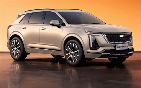 豪华SUV开卷!凯迪拉克XT5 PHEV智混四驱Air版上市:23.99万起