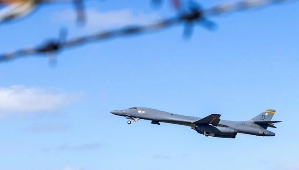 ▲美军轰炸机飞越中东