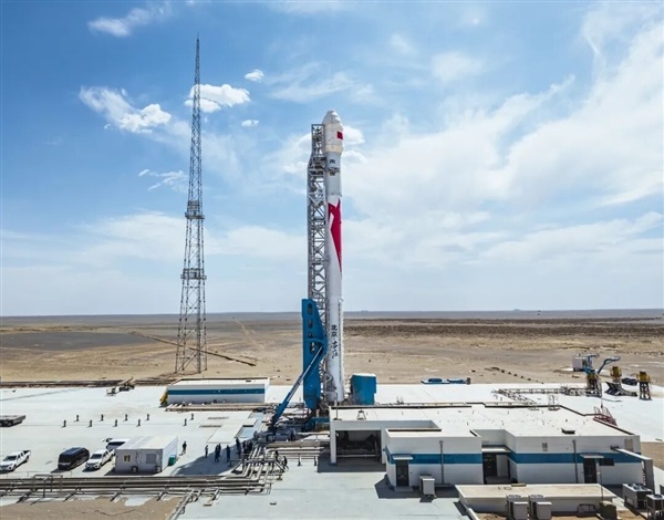 蓝箭航天大红屏!朱雀二号改进型遥五运载火箭发射成功