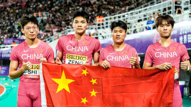 太猛了！接力中国队逆转夺第一配资公司有哪些，飞人何锦櫶狂飙上演最疯狂冲刺