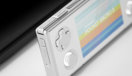 AYANEO Pocket MICRO 2因循掌机外不雅首曝：短长双色、不时3.5英寸屏