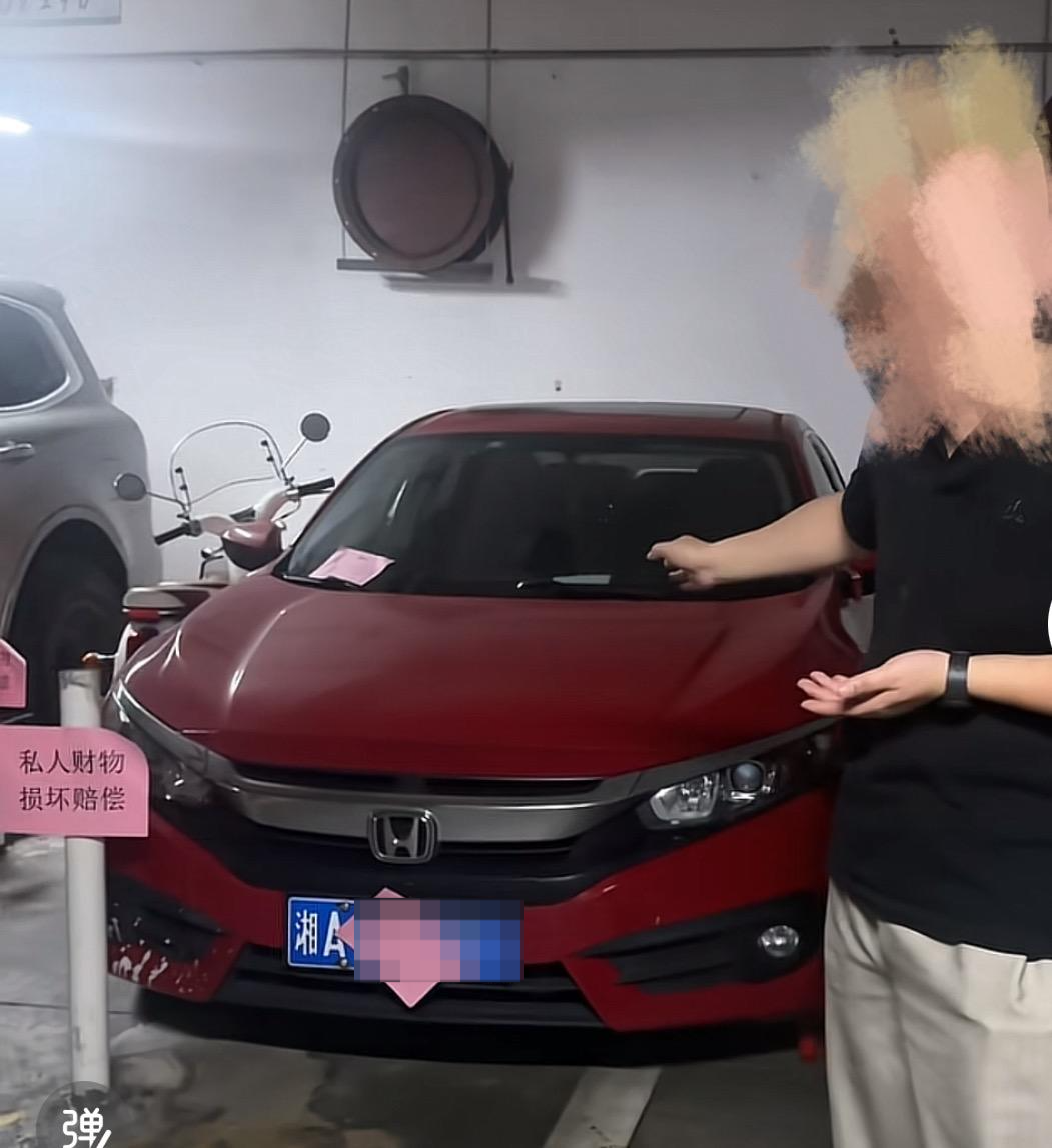 ▲闵先生此前在社交平台发布的视频截图