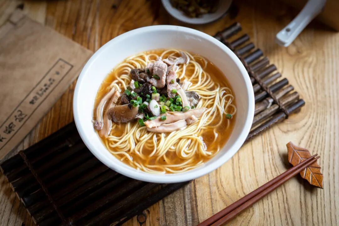 摄图网_501345040_卤粉(企业商用).jpg