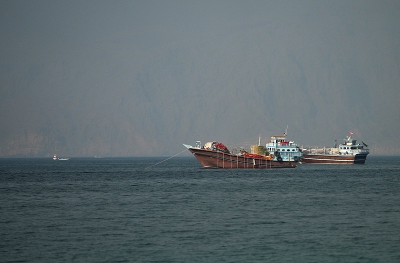 6月26日，船只在霍尔木兹海峡航行 IC photo