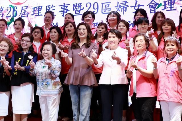 郑丽文称当党主席后被夸“比以前漂亮” 因替台湾做事