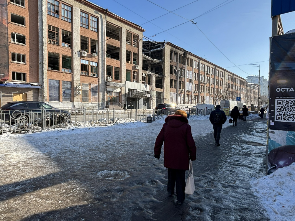 基辅街头一处取暖帐篷。(摄影:齐然)