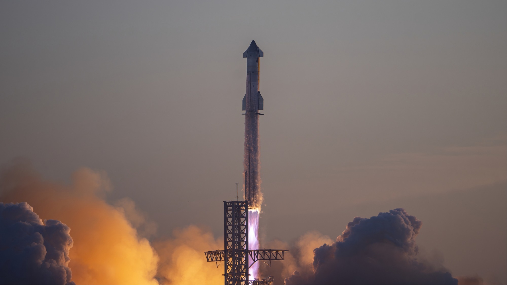 SpaceX市值冲破2万亿美元!马斯克真「富可敌国」,身价≈5.7个黄仁勋