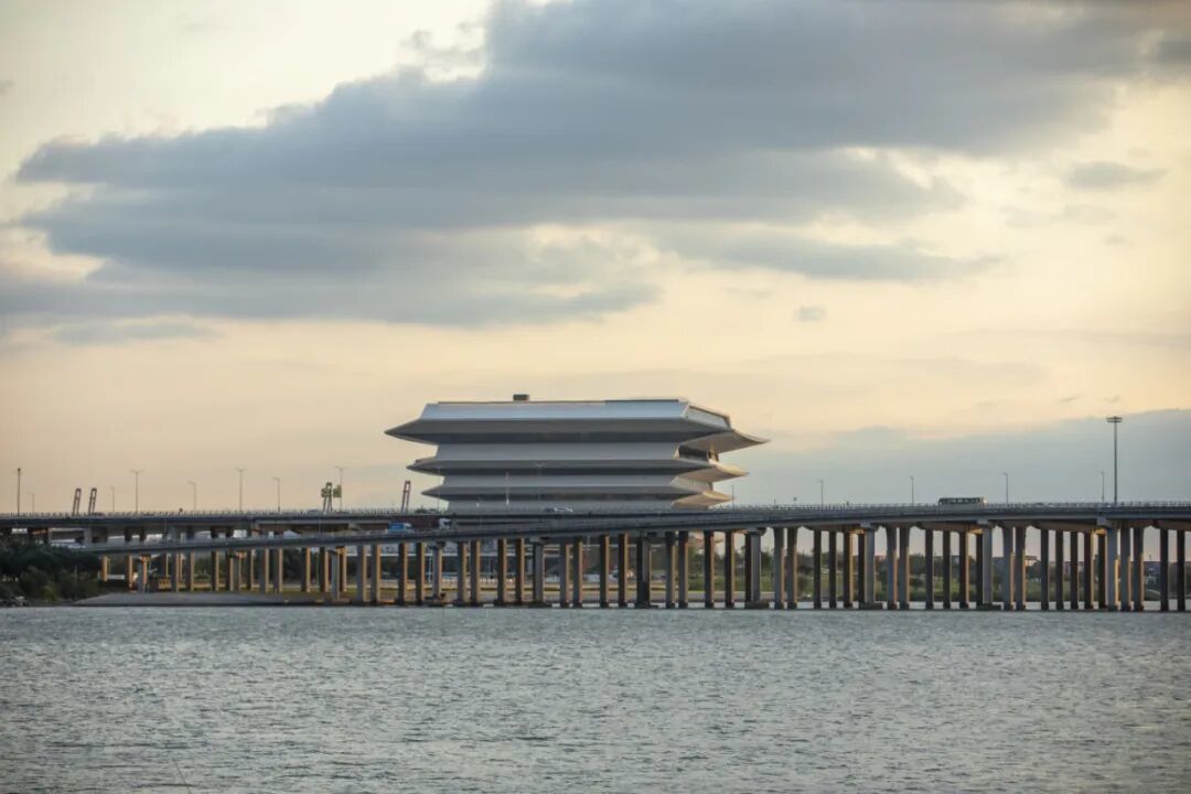摄图网_702184713_深圳前海博物馆_(企业商用).jpg