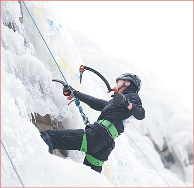 冰雪旅游热潮涌动（新时代画卷）