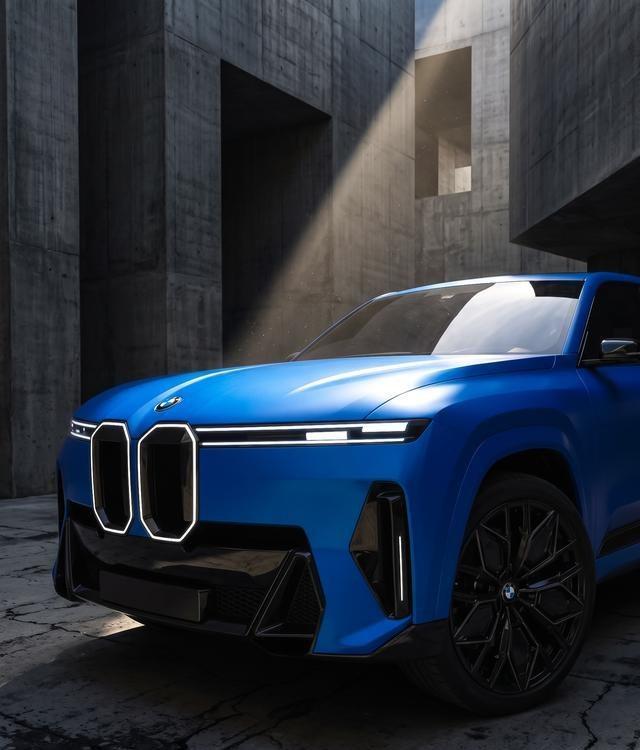 宝马X9旗舰曝光：4.4T V8插混加持，发光格栅配M套件，气场全开-有驾
