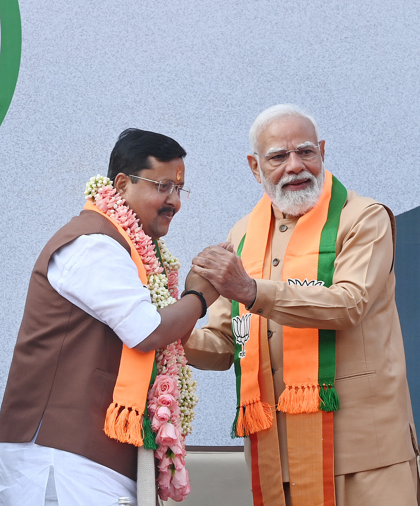 莫迪和印度人民党新任主席尼廷·纳宾(视觉中国)