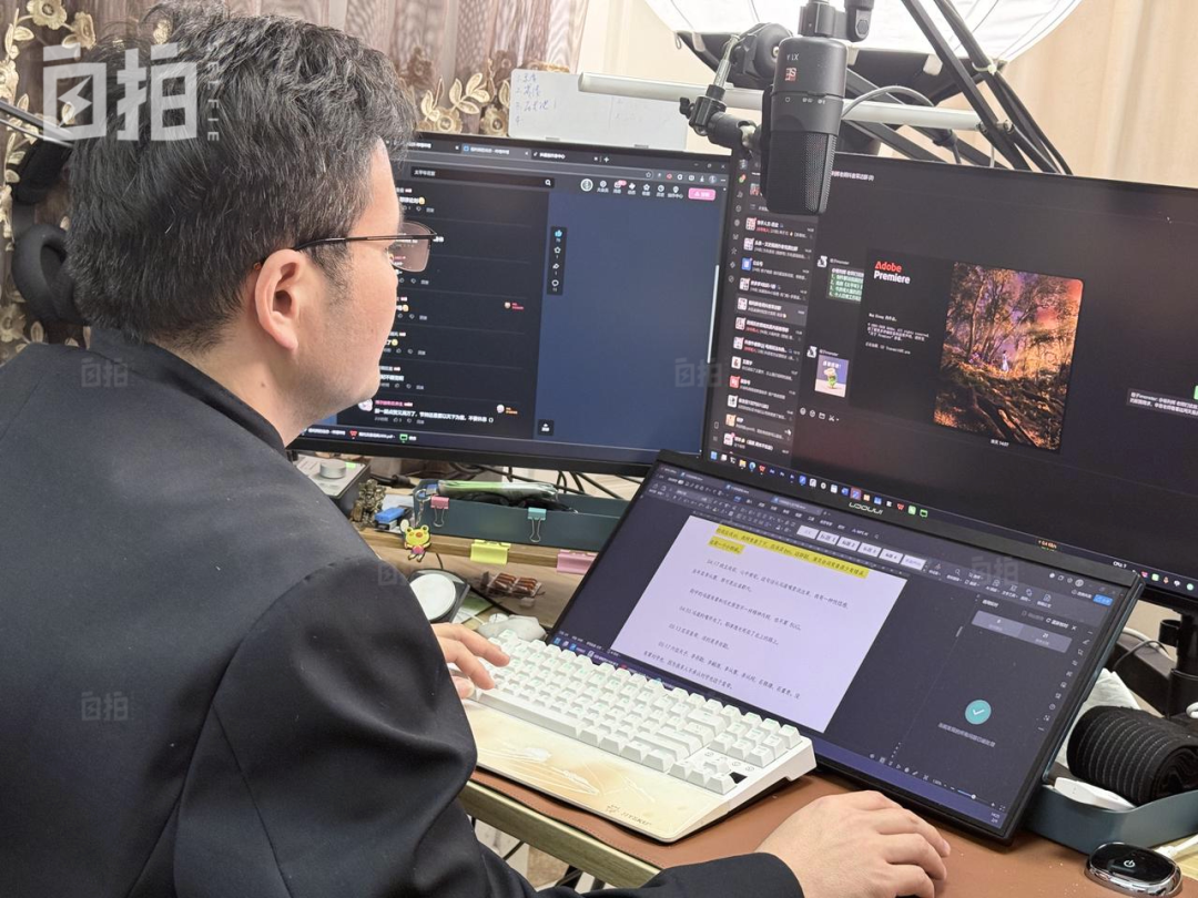 这些年我都是一个人作战,从查资料、写稿到录音、后期,基本保持周更。