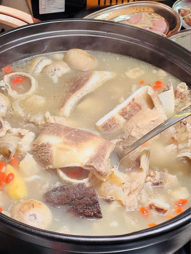 图源高明牛街