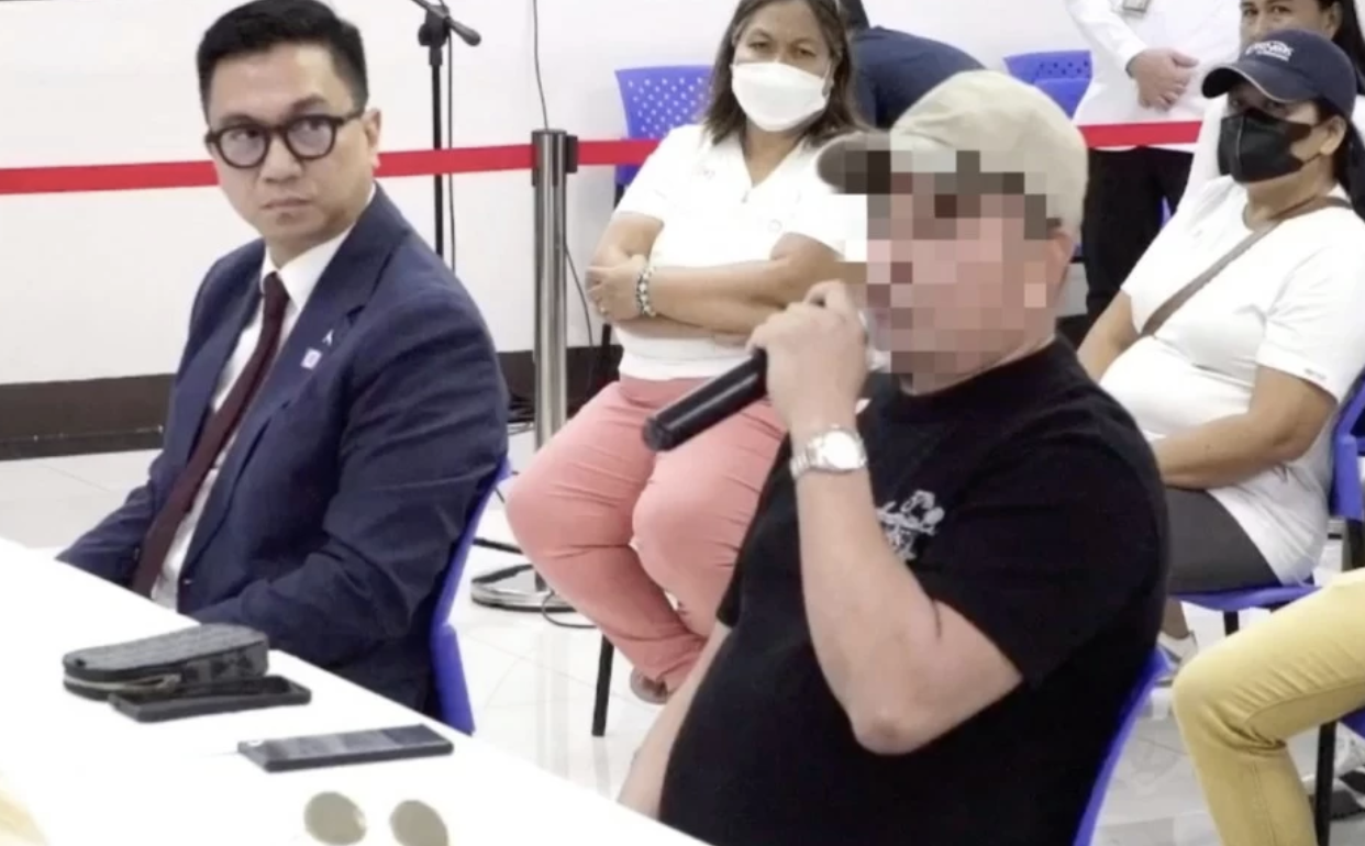 ▲帕蒂东甘(右)在新闻发布会上发言