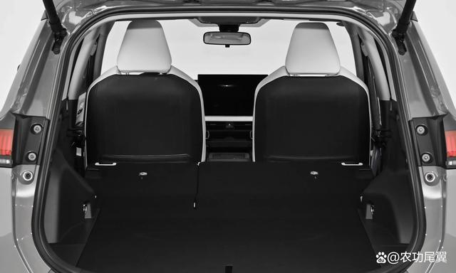 试驾一汽丰田RAV4荣放：2.0L电混双擎，经济耐用操控轻松-有驾