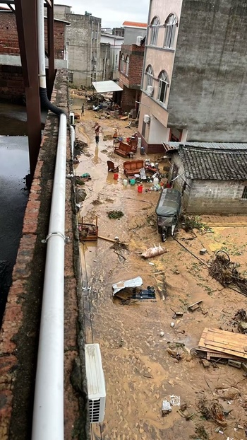 南宁横州市云表镇亚陂村村民提供的照片。