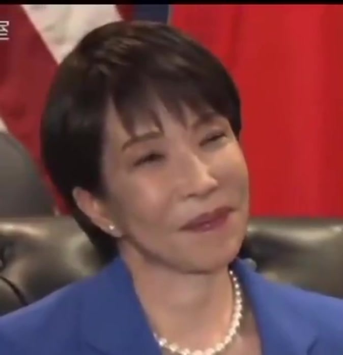 谁带她去一趟医院，挂什么科？