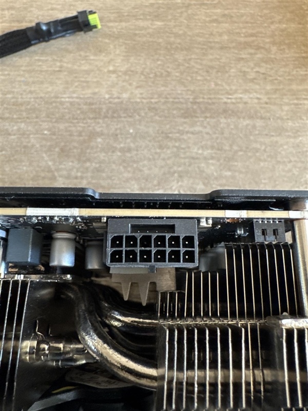 RTX 5090待机烧毁！官方直接拒保：没用显卡原装线