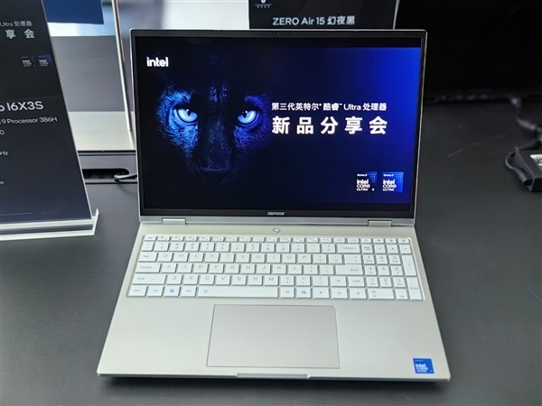 Intel Panther Lake第一波笔记本蜂拥而至!联想首发新内存、小米唯一不亮屏