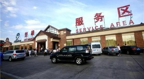 以为怠速能充电?其实是给发动机喂“毒”,油烧光了电也没充满-有驾