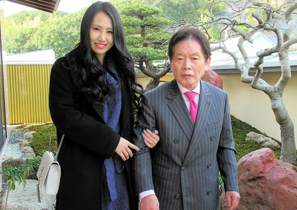 ▲野崎幸助与须藤早贵