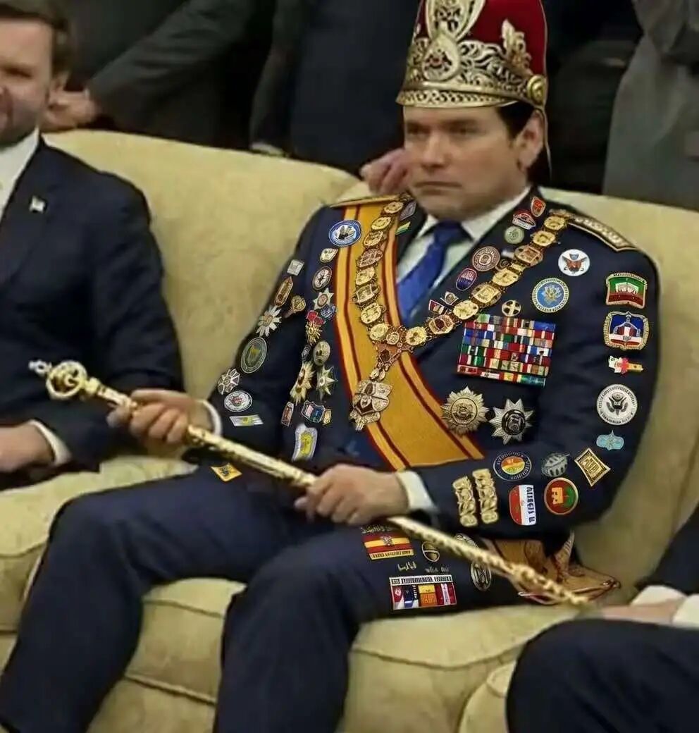 ◆社交媒体上网民制作的恶搞图,戏称鲁比奥“身兼数职”——从国务卿、国家安全顾问,一路延伸到委内瑞拉“总督”、火星外域至高海军上将。