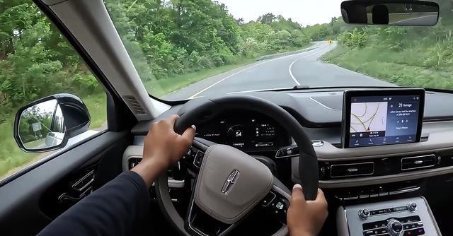 手握55万开新款Q7,再换林肯飞行家,实测200公里差距太明显!-有驾