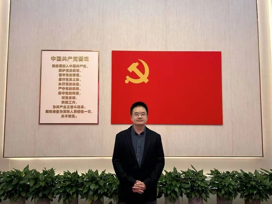 华中科技大学社会学教授胡鹏辉
