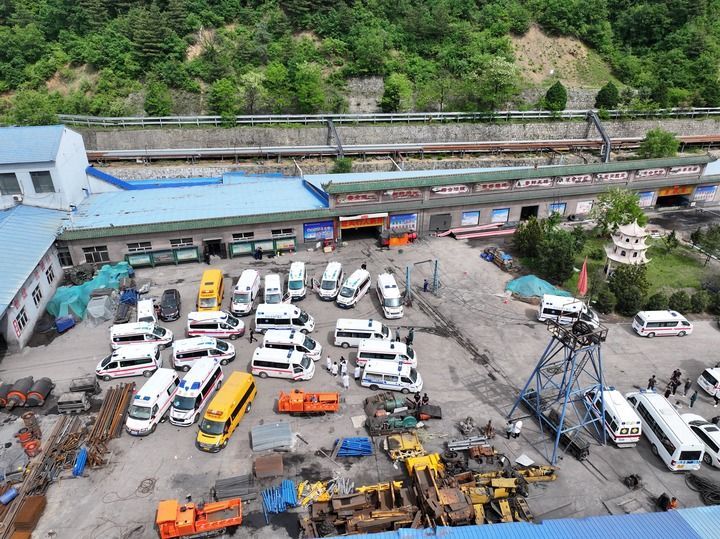这是5月23日拍摄的山西通洲集团留神峪煤矿瓦斯爆炸事故救援现场（无人机照片）。新华社发（白志斌 摄）