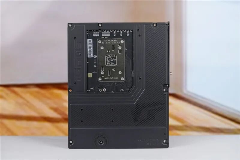 AMD X3D最强优化!七彩虹iGame X870E Vulcan OC V14火神主板评测:专属优化 温度更低性能更强