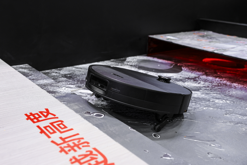 AWE深度观察:石头科技全球第一之后,增长战略到底是什么?