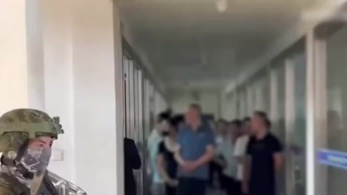 欺负中国人，就要付出严重后果，中方公开警告，三股势力已被盯上