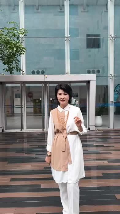 参与空间站项目 像电影一样 最近采访香港科技大学的苏慧教授，作为气象监测的专家她对目前极端天气的改善比较乐观，她带着天韵相机参与了天宫空间站项目，过程感觉就像电影一样，兴奋且感恩。#苏慧#香港科技大