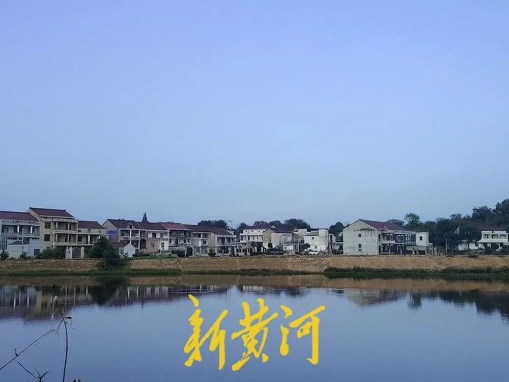 吴恺家老房子所在的村民小组远景