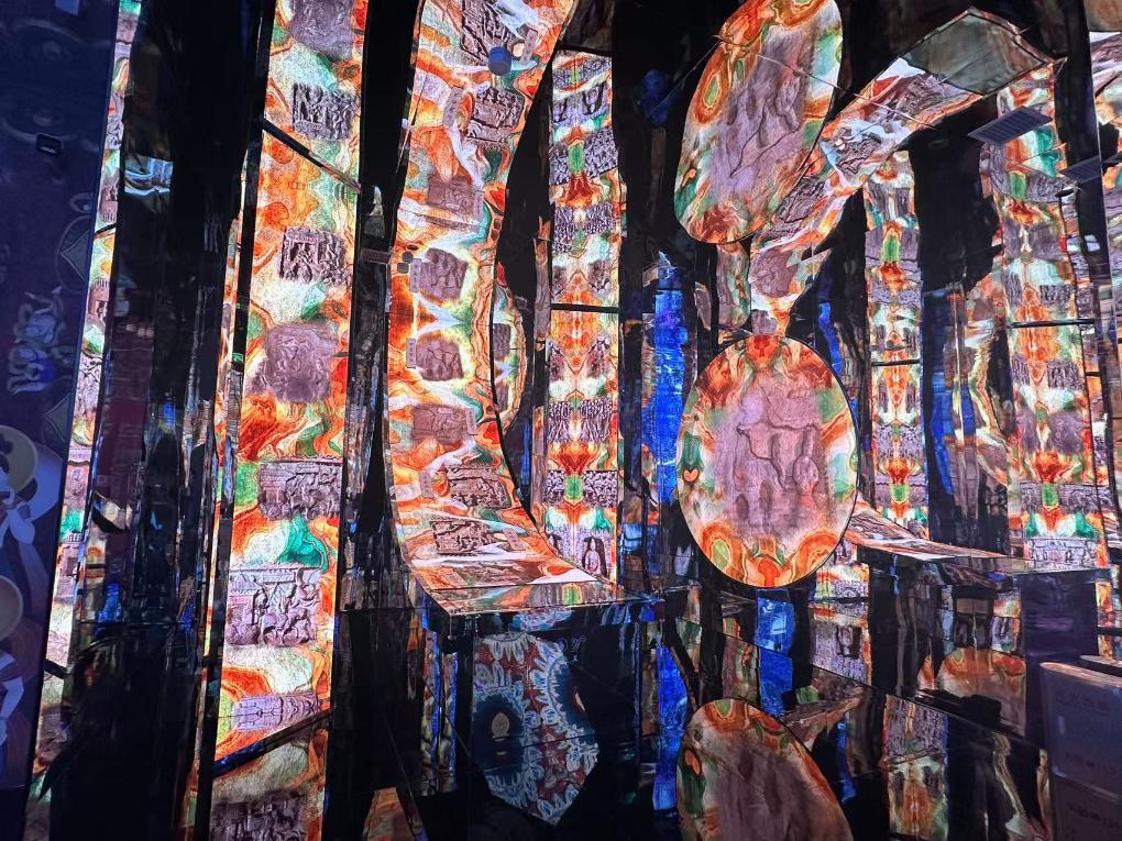 “探弥&middot;云冈”超沉浸数字光影展。（受访者供图）