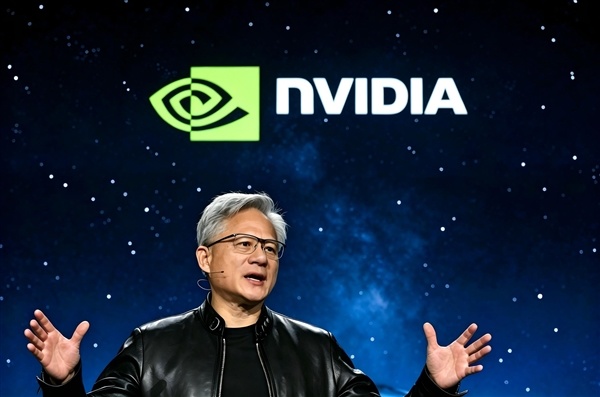 黄仁勋高情商表态：开源AI会让美国更安全 AI竞赛中美都会赢