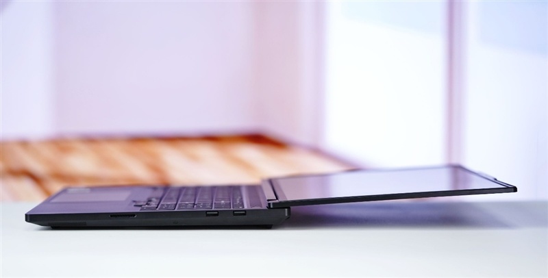 聚焦超级工程与科研生产力！Lenovo P16v 2026工作站评测：NVIDIA RTX PRO Blackwell加持 物理断网跑AI