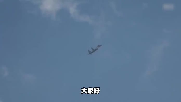 俄军两架苏-35在库尔斯克上空相撞，一死一重伤？