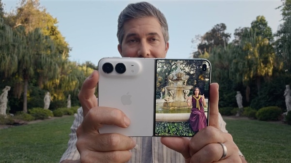 iPhone Duo开合动画火出圈：国产折叠屏已经开始抄作业了