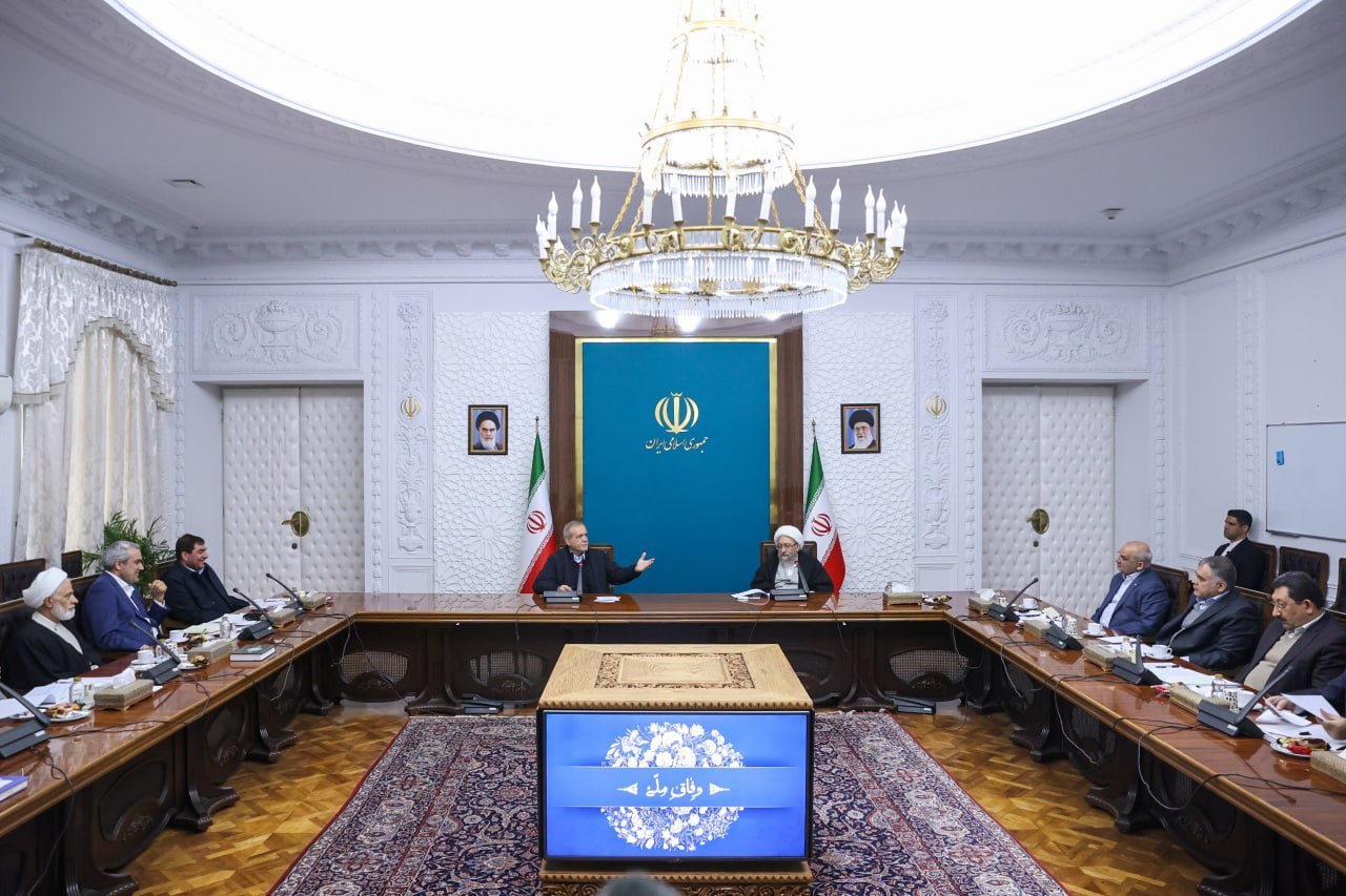 伊朗总统:正全力通过根除腐败来改善民生