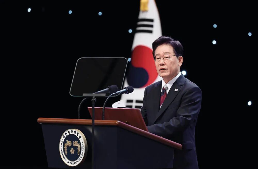 2026年8月15日,在韩国首尔世宗文化会馆,韩国总统李在明发表致辞
