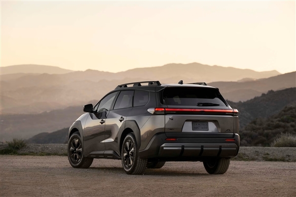 丰田全新电动跨界车bZ Woodland