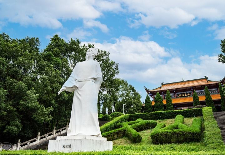 图为文天祥纪念馆中的文天祥像。受访者供图