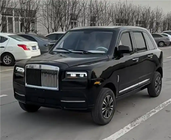 时速80码各式闯!盗窟豪车老翁乐热销农村引担忧:毋庸考驾照/上牌/买保障