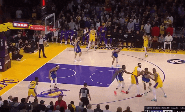官宣!湖人神兵重返NBA!勇士克星啊… 官宣!湖人神兵重返NBA!勇士克星啊…